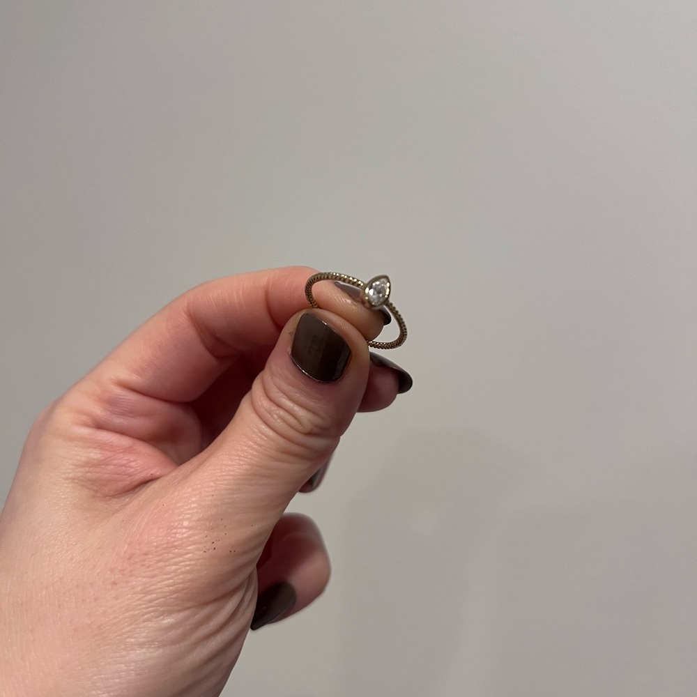 NWT Diamonique Gold Teardrop Bezel Diamond Ring - Picture 6 of 7